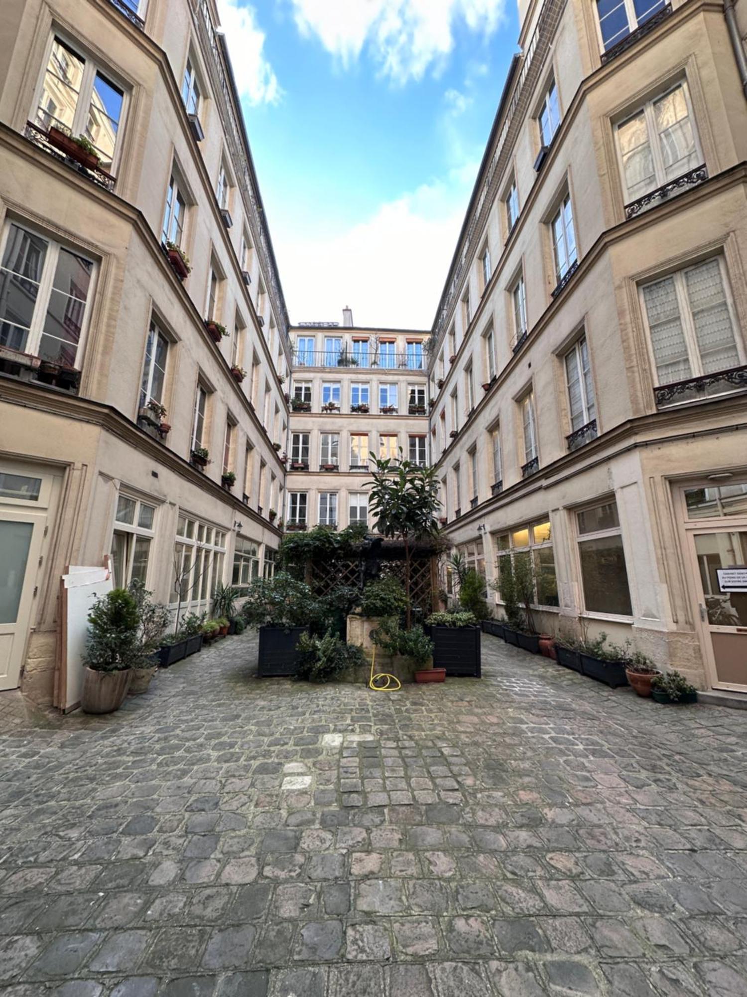 Marais Rooftop Studio - Metro Filles Du Calvaire Paris Exterior foto